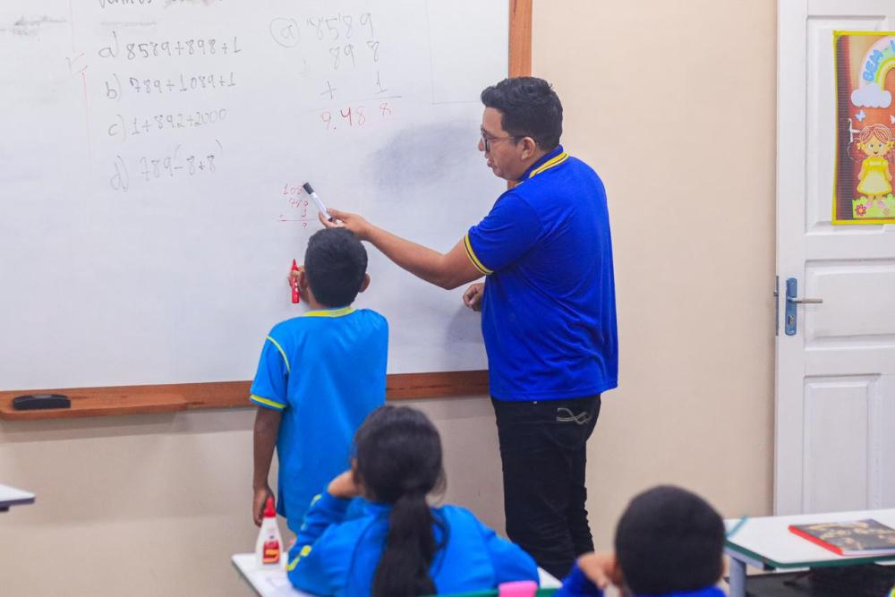 Educação de Parintins é reconhecida: Professores recebem benefício do MEC