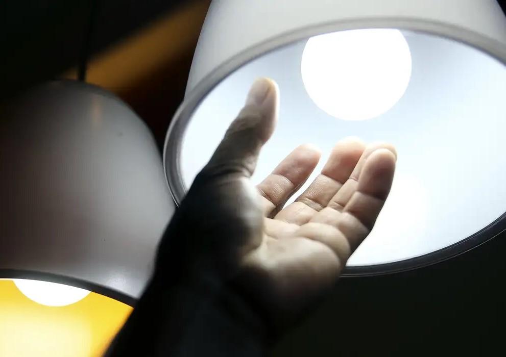 Contas de luz seguem com bandeira tarifária verde em março