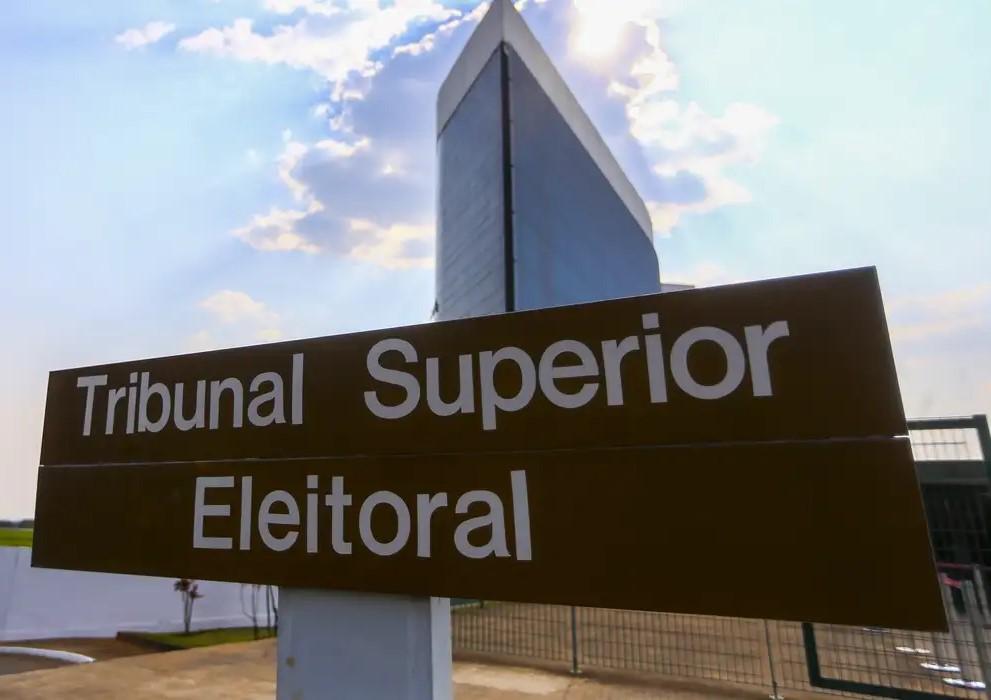 TSE aprova restrições para uso de IA nas eleições de outubro