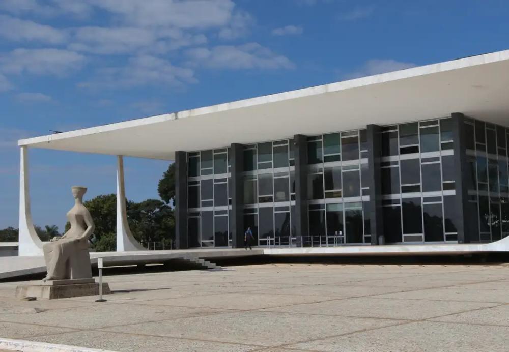 STF tem dois votos para negar novamente prisão domiciliar de Bolsonaro