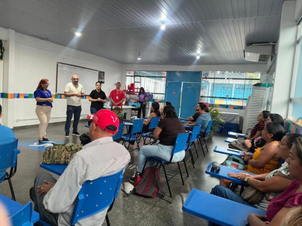 Prefeitura de Manaus leva capacitação para cuidadores de idosos ao bairro Betânia