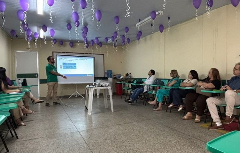 Médicos pediatras da prefeitura participam de treinamento para alinhar atendimento aos bebês expostos à sífilis