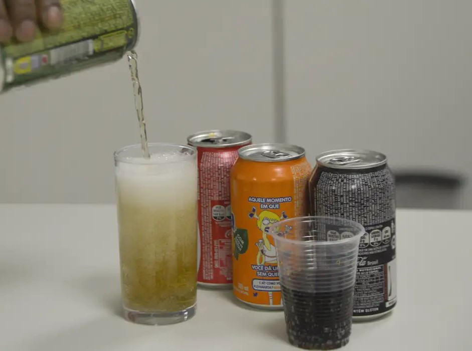 Fatores sociais empurram famílias para ultraprocessados, diz pesquisa