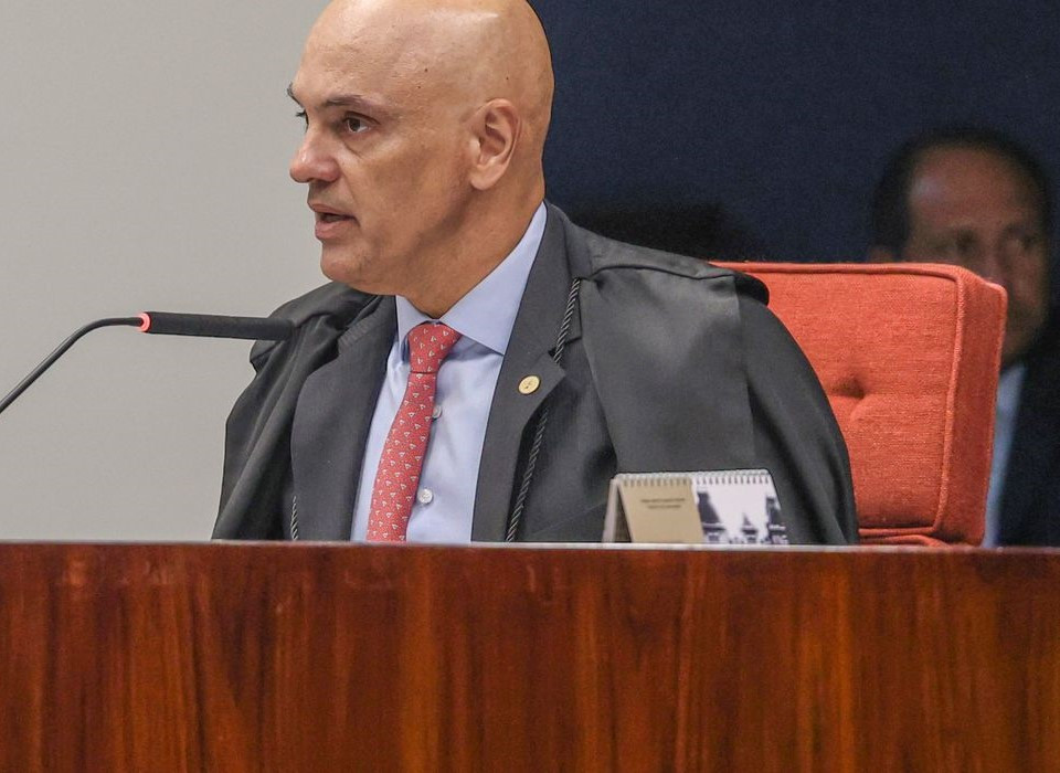 Alexandre de Moraes nega ter viajado em aviões de Vorcaro