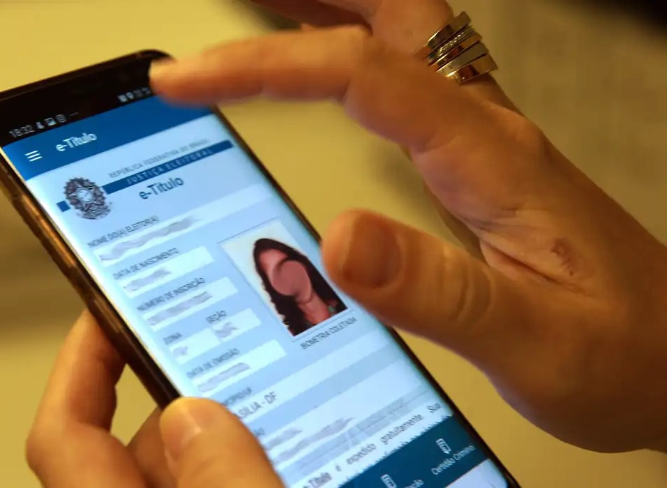 Eleitor tem um mês para regularizar pendências e ficar apto a votar