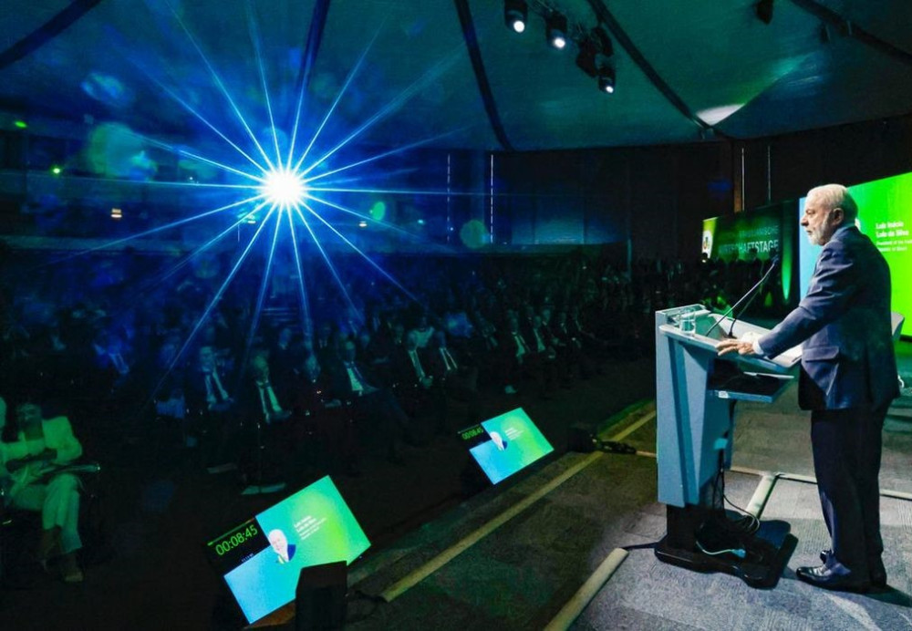 Lula chama conflito no Oriente Médio de 'guerra da insensatez'