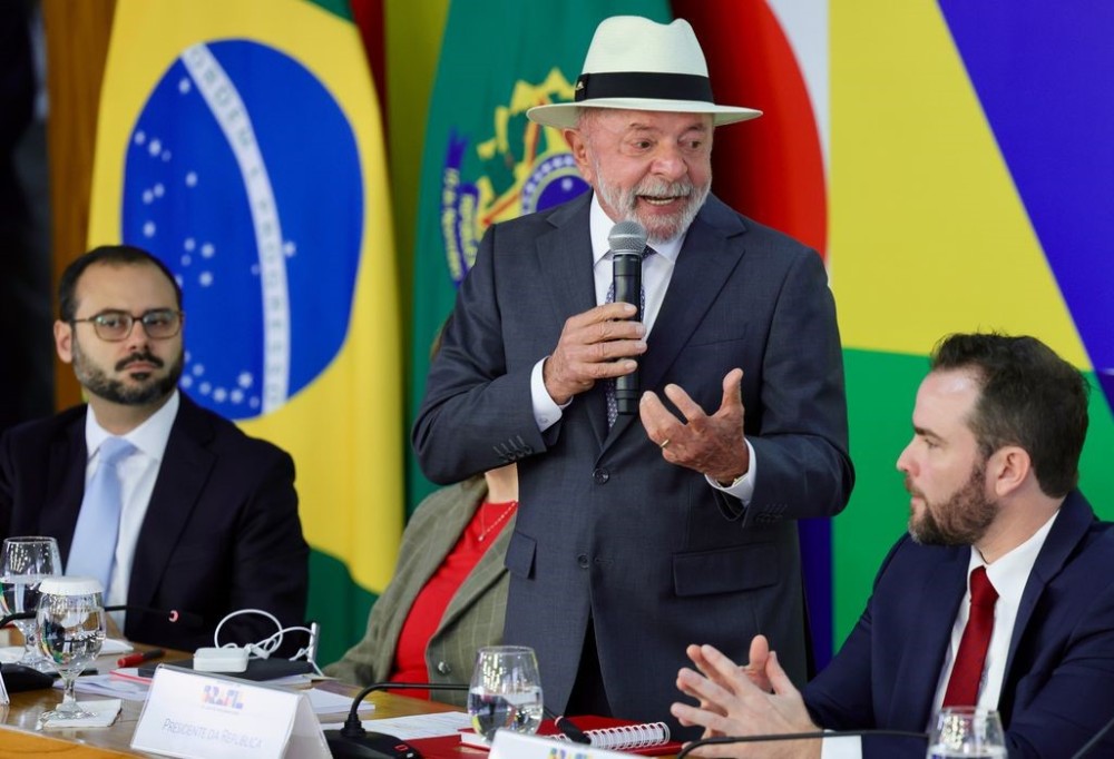 Lula: Desenrola Brasil ajudará população a 'tirar corda do pescoço'