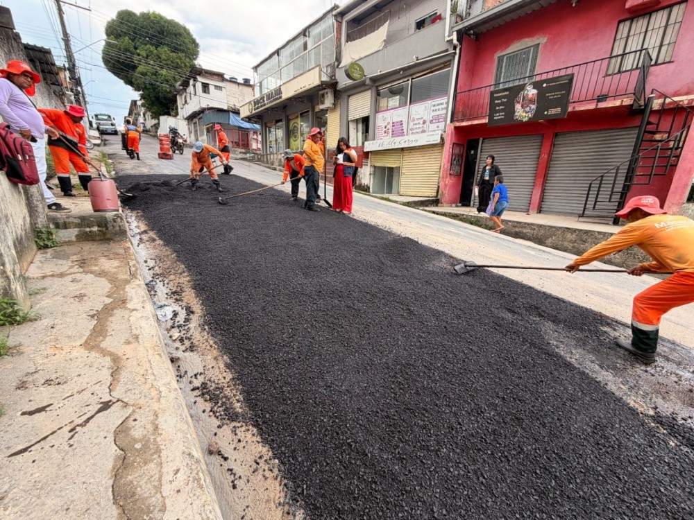 Prefeitura de Manaus intensifica recuperação asfáltica no bairro São José Operário