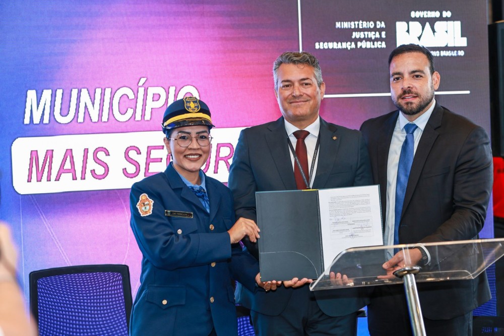 Prefeitura de Manaus formaliza pactuação ao programa ‘Município Mais Seguro’ e fortalece atuação da Guarda Municipal