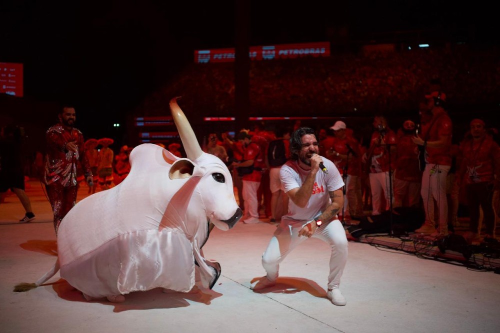 Festival de Parintins 2026: Garantido leva emoção ao Bumbódromo em ensaio técnico aberto ao público