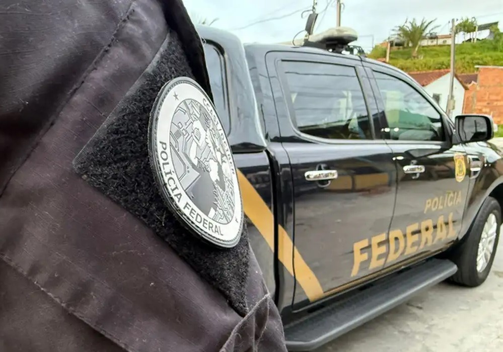 Operação da PF combate núcleo financeiro do Comando Vermelho
