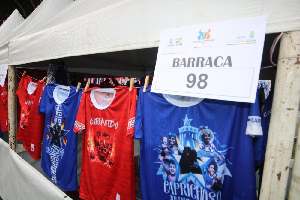 Comerciantes começam processo de credenciamento para atuar no Festival de Parintins 2026