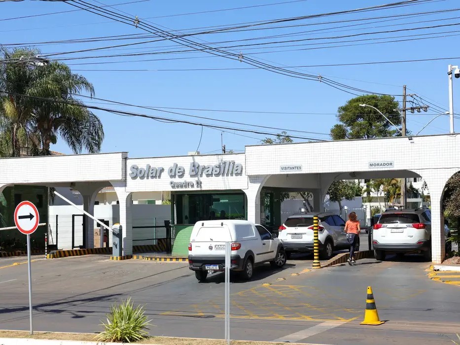 Defesa de Bolsonaro pede a Moraes que prorrogue prisão domiciliar
