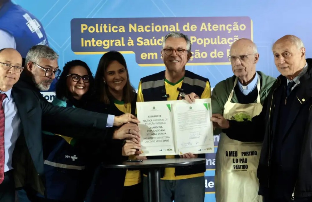 Saúde anuncia ampliação do atendimento à população em situação de rua