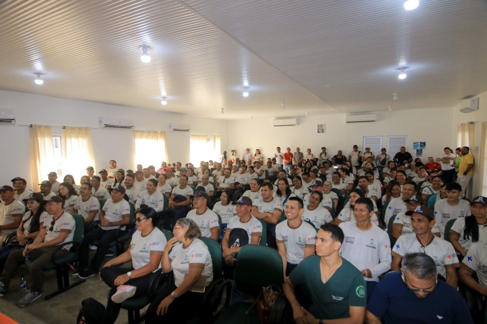 Prefeitura e Ministério da Saúde entregam dispositivos móveis para fortalecer atenção básica rural em Parintins