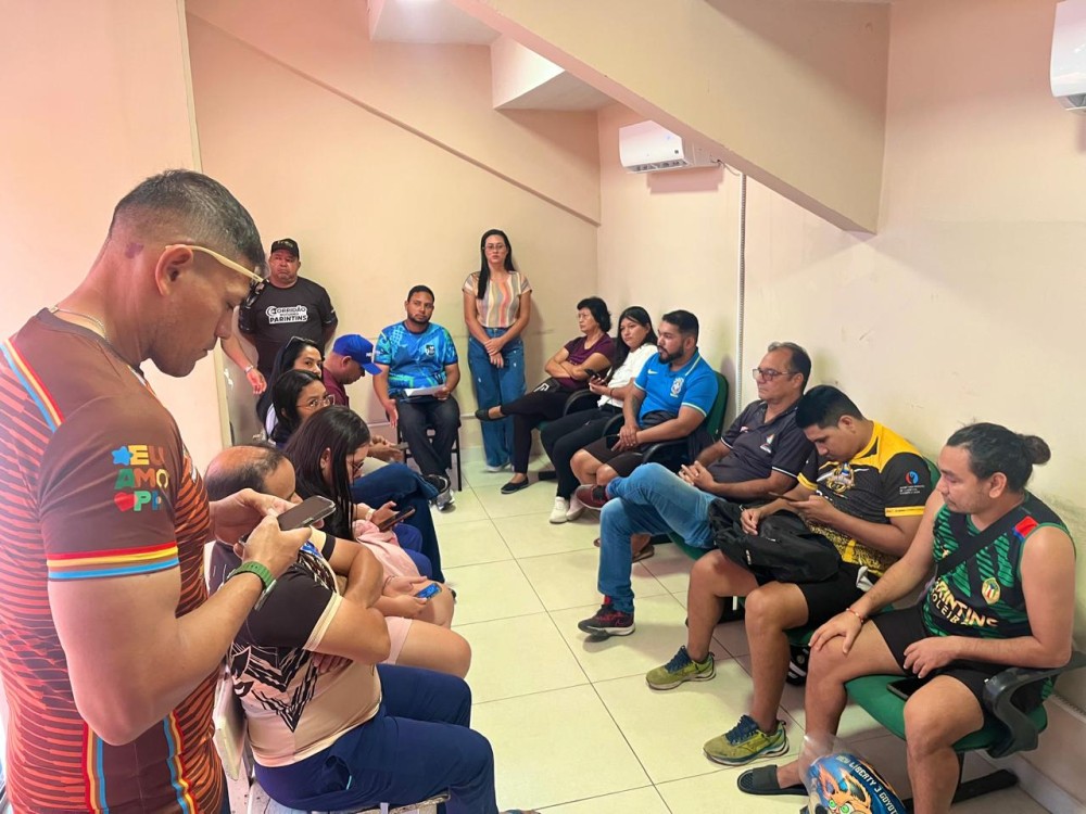 Arena Olímpica recebe reunião técnica de professores para presença da delegação de Parintins nos Jogos Escolares do Amazonas