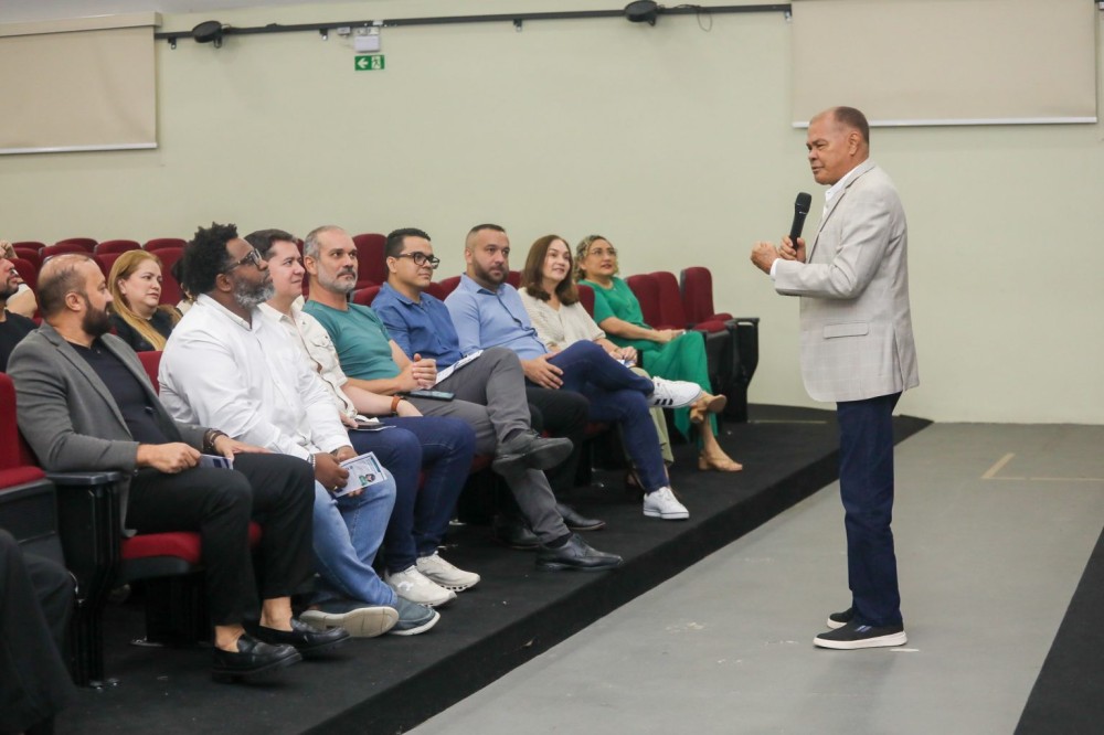 Prefeitura de Manaus realiza encontro de ‘Fortalecimento da Ouvidoria Setorial da Semed e Apresentação do Sistema Municipal de Ouvidorias’
