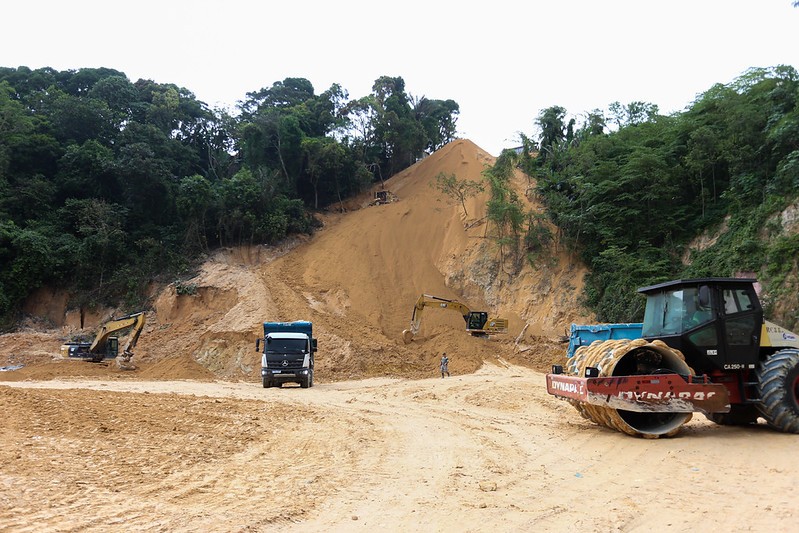 Prefeitura de Manaus avança com obra de contenção de erosão no bairro Jorge Teixeira