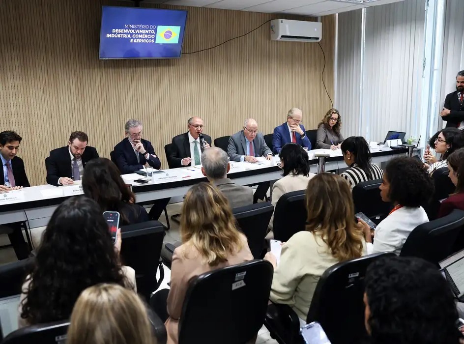 Setores atingidos por tarifaço dos EUA terão novo plano de socorro