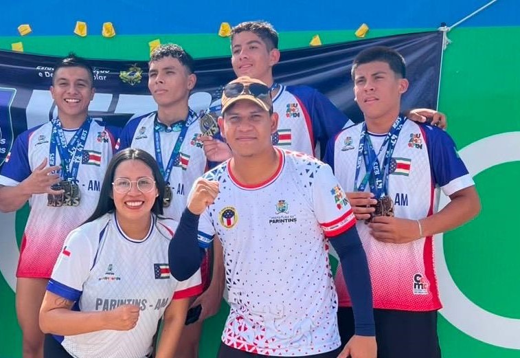 Com 3 ouros e 5 bronzes, natação parintinense tem melhor campanha da história nos JEAs