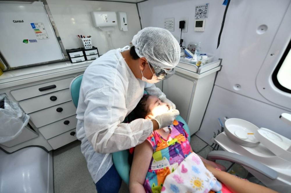 Unidade Odontológica Móvel da Prefeitura de Manaus leva atendimento domiciliar a moradores do Morar Melhor 13