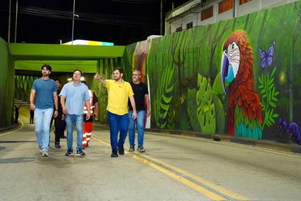 Renato Junior vistoria reestruturação de passagem de nível entre as avenidas Constantino Nery e Theomário Pinto