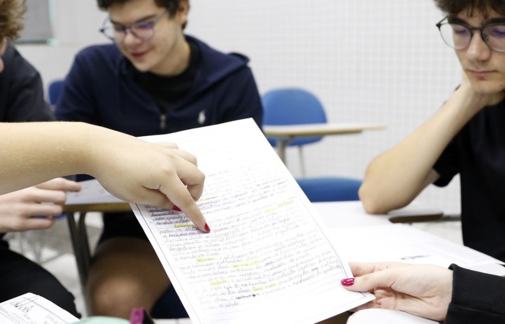 Encceja 2026: alunos já podem consultar cartilha de redação