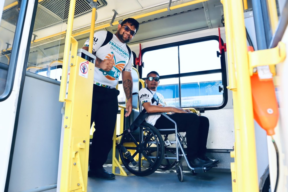 Prefeitura de Manaus promove treinamento e sensibiliza rodoviários sobre a rotina de Pessoas com Deficiência