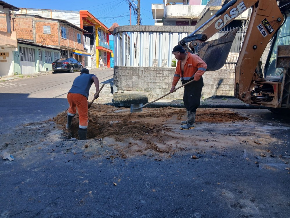 Prefeitura de Manaus recupera rede de drenagem e devolve segurança à mobilidade no bairro Alvorada