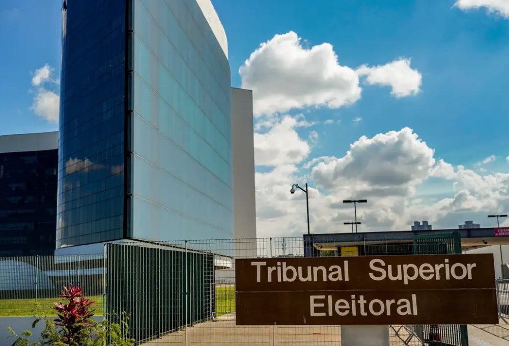 TSE se reúne nesta quinta em busca de consenso sobre IA nas eleições