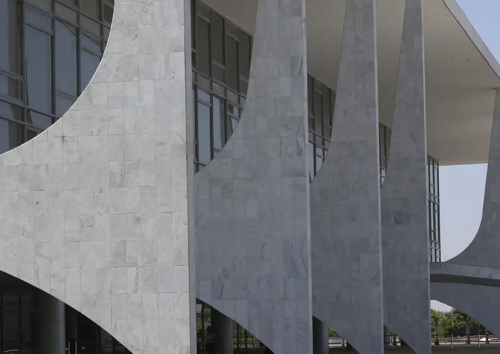 Governo abre processo de reciprocidade contra tarifas dos EUA