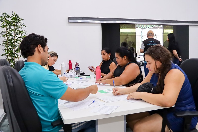 Prefeitura inicia cadastro de trabalhadores do comércio informal para o ‘#SouManaus Passo a Paço 2026’