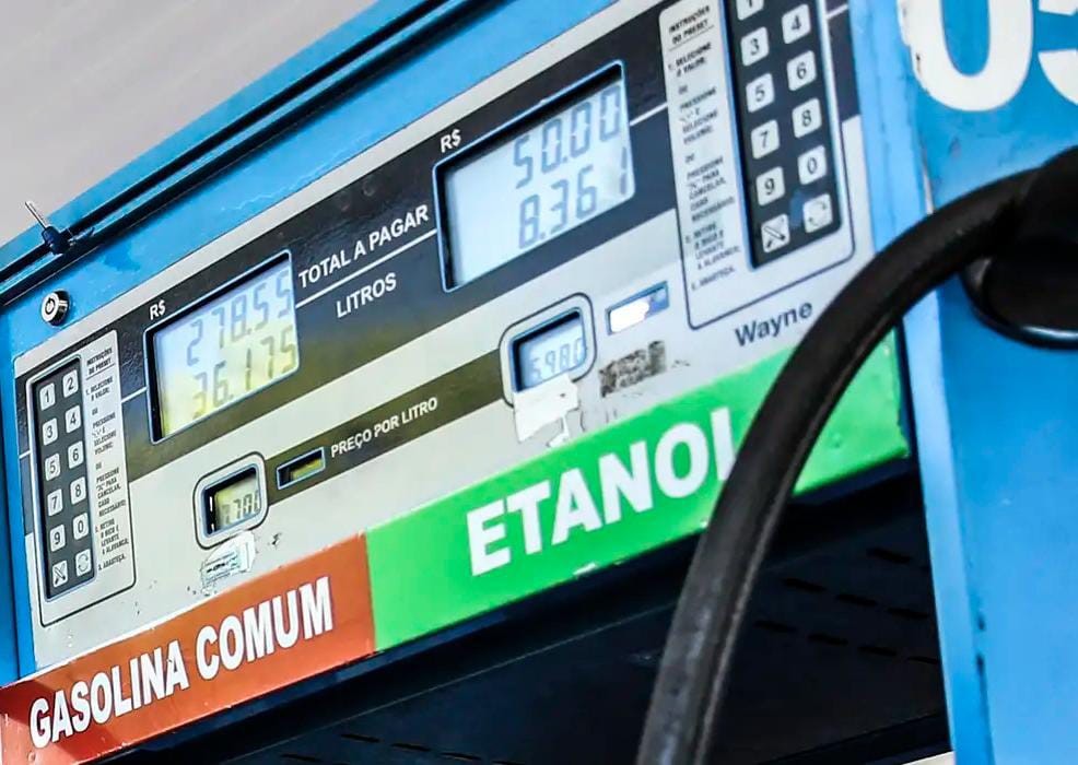 Governo sanciona lei que permite reduzir tributos sobre combustíveis