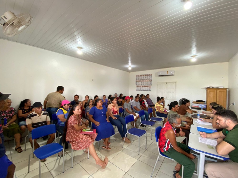 Defensoria Pública ouve moradores de Humaitá para cobrar continuidade de melhorias na rede elétrica