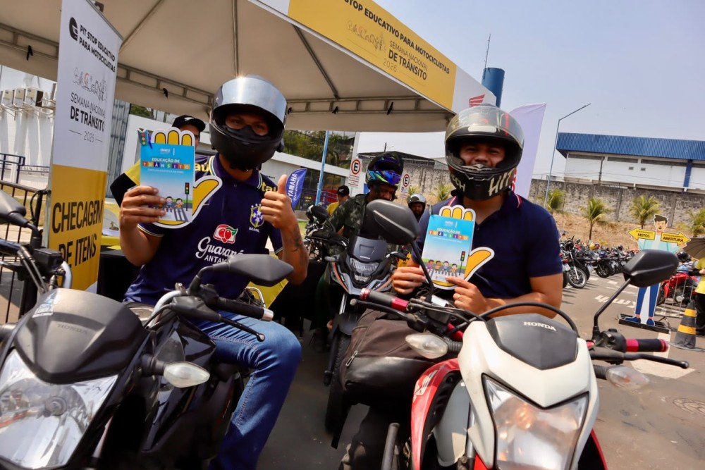 Prefeitura de Manaus participa de ‘Pit Stop Educativo’ junto à Abraciclo para conscientizar motociclistas