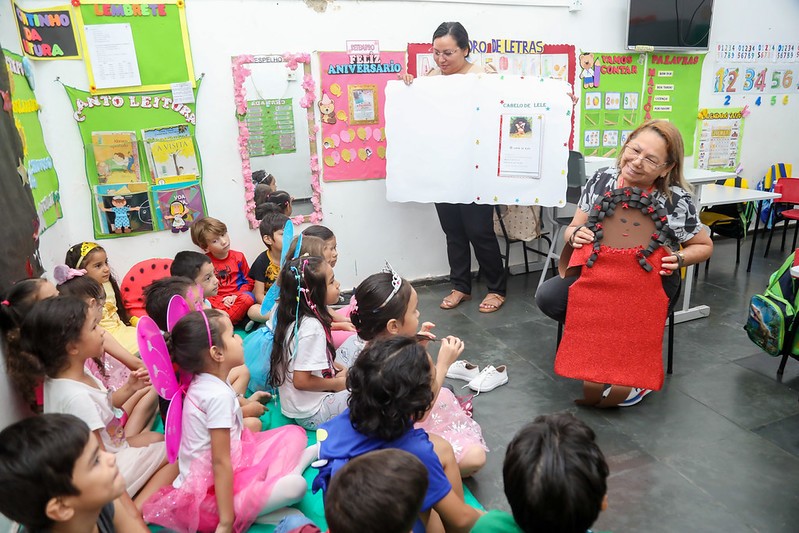 ‘Semana do Livro Infantil’ estimula leitura e imaginação nas escolas de Manaus