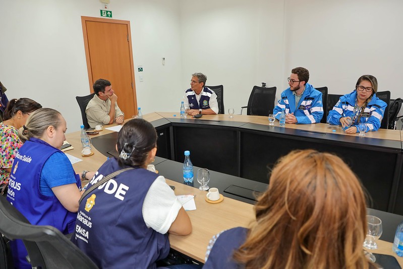 Prefeitura de Manaus reúne com a Força Nacional do SUS e apresenta demandas para reforçar assistência à saúde diante das queimadas e da estiagem
