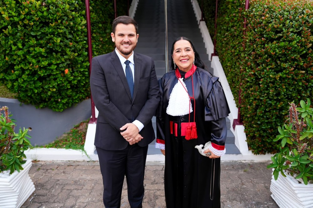 Prefeito Renato Junior prestigia recondução da procuradora-geral Leda Mara ao comando do MP-AM