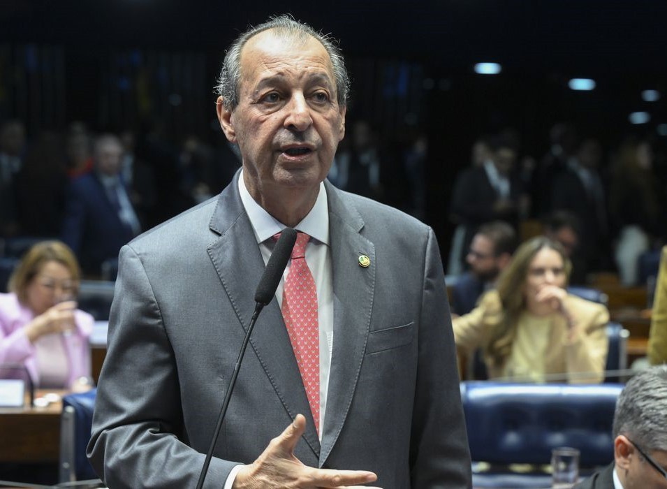 Omar Aziz é eleito governador do Amazonas e retorna ao cargo após 12 anos