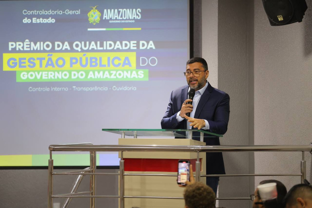 Governador Wilson Lima premia &oacute;rg&atilde;os estaduais e destaca avan&ccedil;os em transpar&ecirc;ncia e controle na gest&atilde;o p&uacute;blica 1_Fotos Alex Pazuello, Arthur Castro e Diego Peres Secom.jpeg